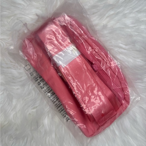 NWT Lululemon Everywhere Belt Bag 1L Salmon Pink - Picture 9 of 9